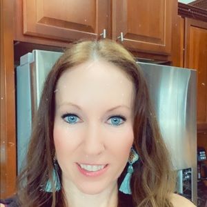 Meet your Posher, Miriam